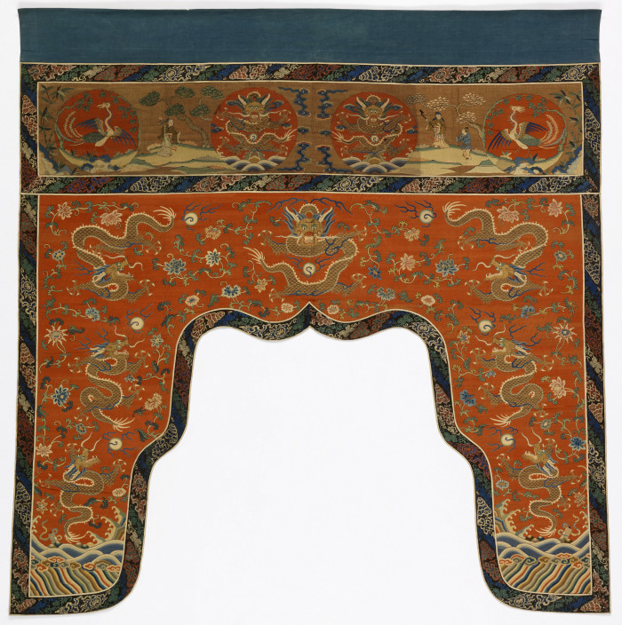 Table frontal, China, 18th century, silk and metallic tapestry or kesi, Gift of Mrs. A. Philippe Von Hemert, 1958-69-1.