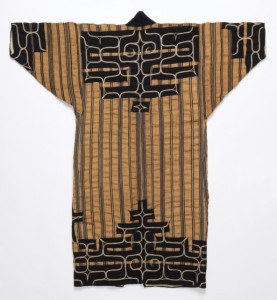 robe with geometric embroidery