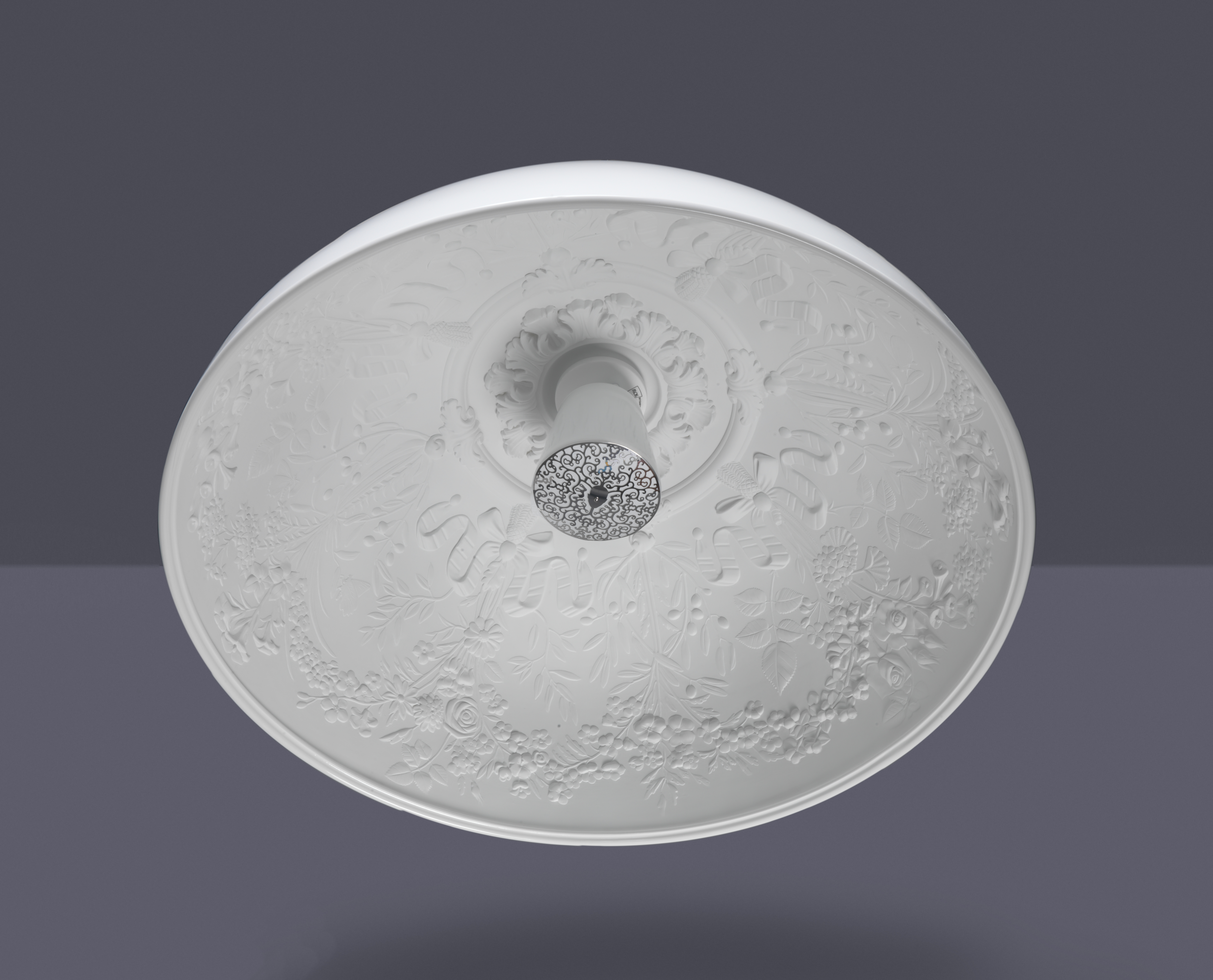 Foliate plaster dome lamp