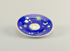 Scene of Outer Space Plate, ca. 1957; Manufactured by Dmitrov Porcelain Factory (Russia); porcelain, enamel, gilding; Diameter: 19.8 cm (7 13/16 in.); The Henry and Ludmilla Shapiro Collection; Partial gift and partial purchase through the Decorative Arts Association Acquisition and Smithsonian Collections Acquisition Program Funds; 1989-41-43.