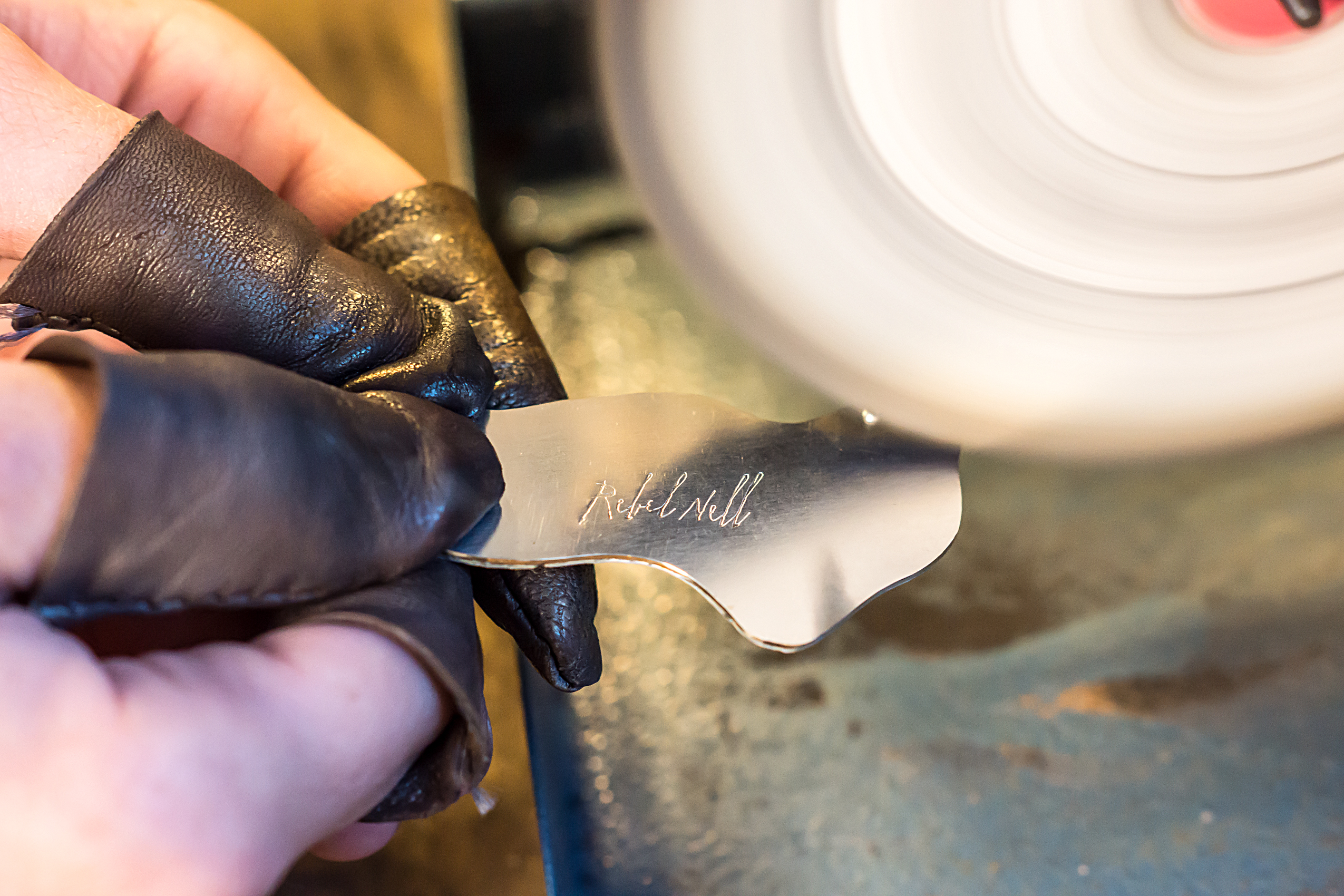 Polishing a pendant