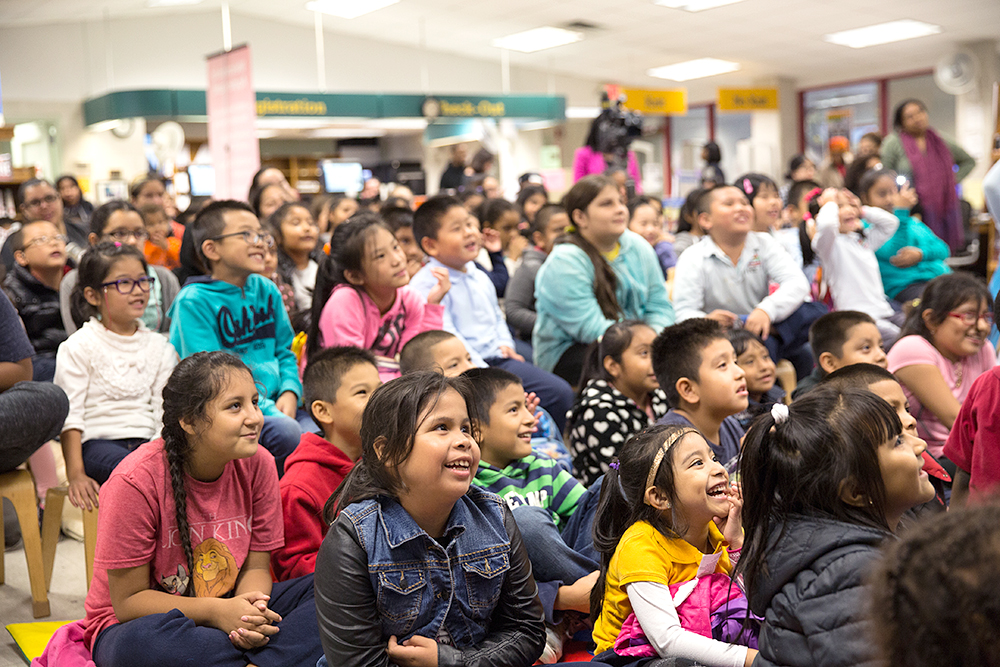 children in the Sunset Park library