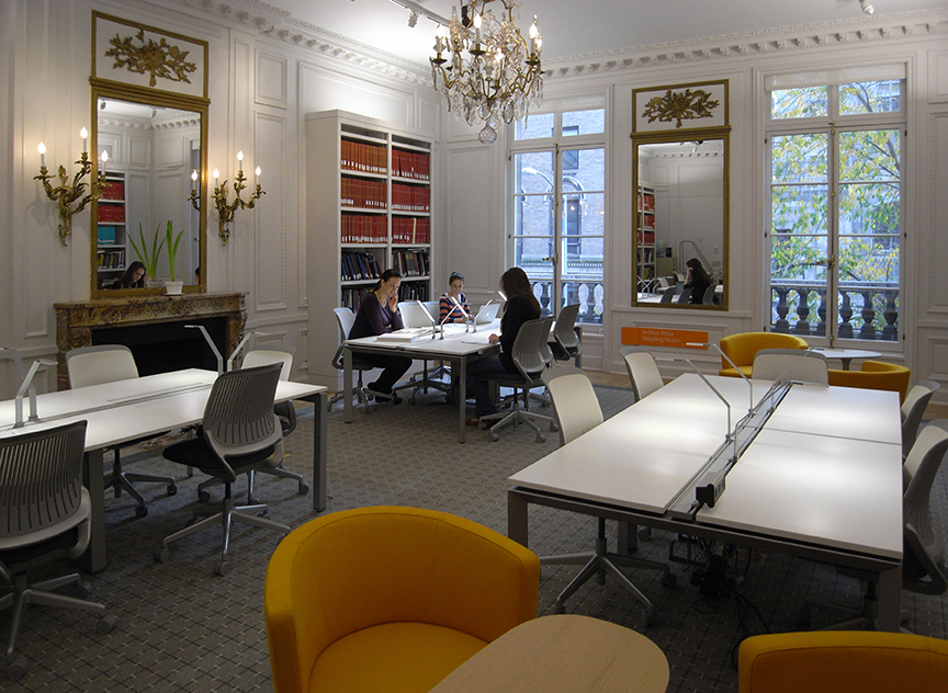 Image of The Arthur Ross Reading Room in the Smithsonian Design Library