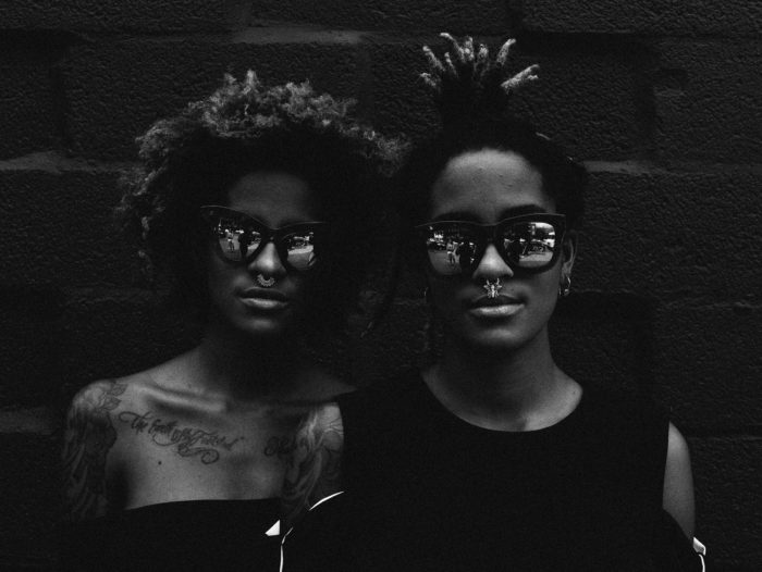  COCO & BREEZY